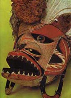 Máscara cerimonial de uma ilha da Nova Irlanda